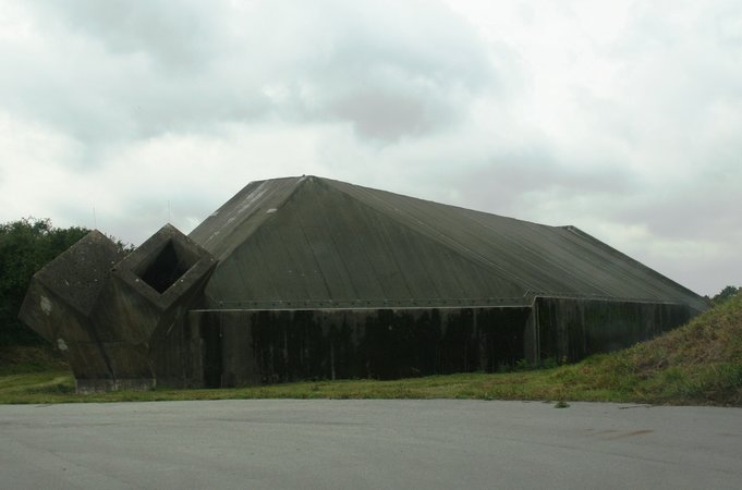 Skrydstrup shelter web ""